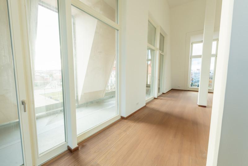 Etagenwohnung Frankfurt (Oder) - 2 Zimmer, 110 m&sup2;, 1.425&euro; | Angebot:24795054