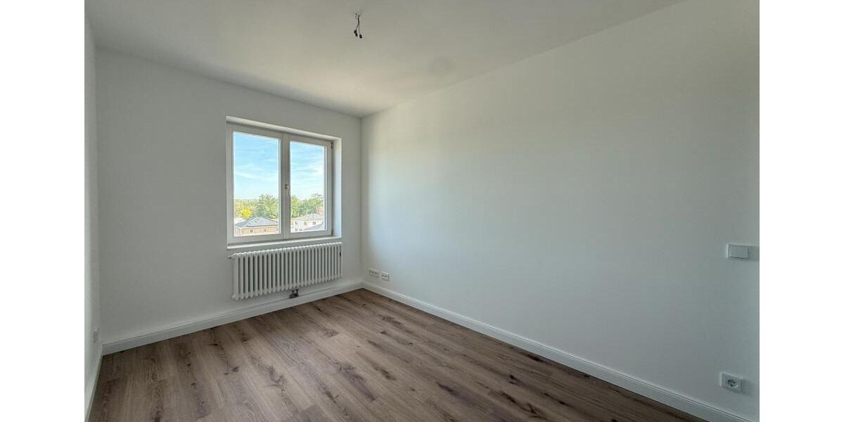 Etagenwohnung Frankfurt (Oder) Booßen - 3 Zimmer, 82 m&sup2;, 865&euro; | Angebot:25547996