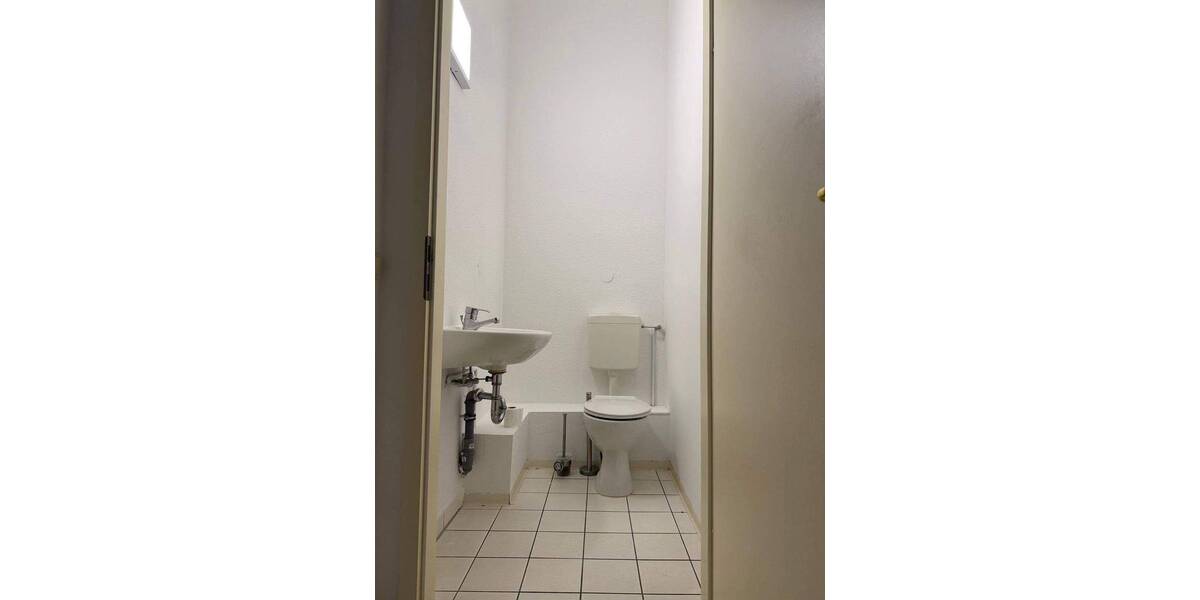 Gewerbeobjekt Frankfurt (Oder) Frankfurt - 3 Zimmer, 117 m&sup2;, 880&euro; | Angebot:26798577