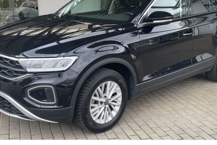 VW T-Roc 25.547 km 24.990 &euro; Frankfurt (Oder) 15234
