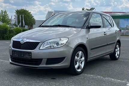 Skoda Fabia 84.941 km 9.890 &euro; Frankfurt (Oder) 15234