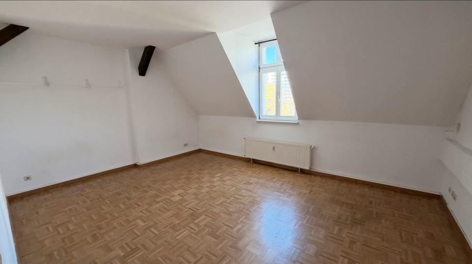 Dachgeschoßwohnung Jacobsdorf - 1 Zimmer, 71 m&sup2;, 450&euro; | Angebot:26166428