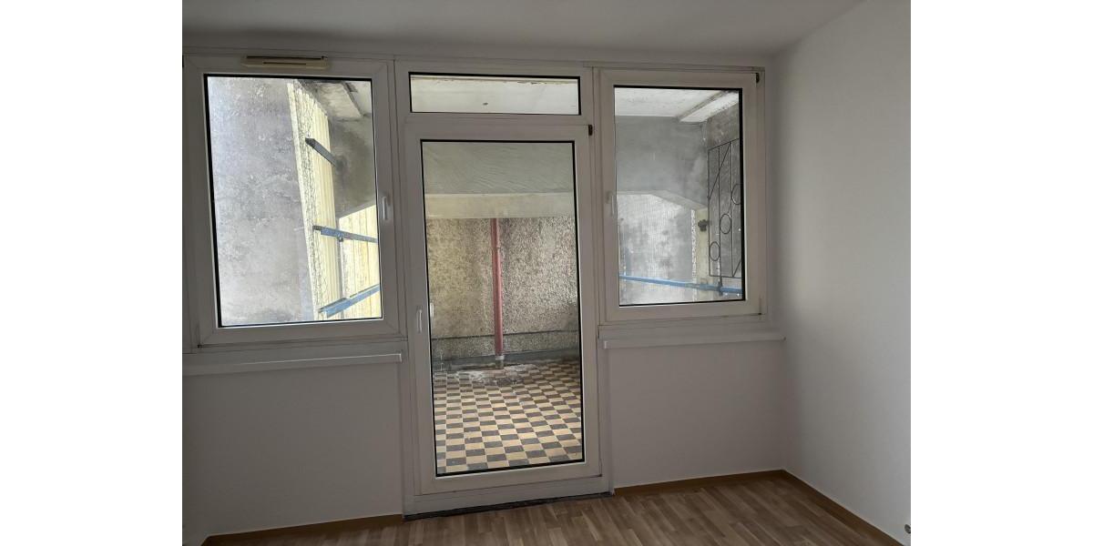 Etagenwohnung Frankfurt (Oder) - 3 Zimmer, 70 m&sup2;, 344&euro; | Angebot:25920199