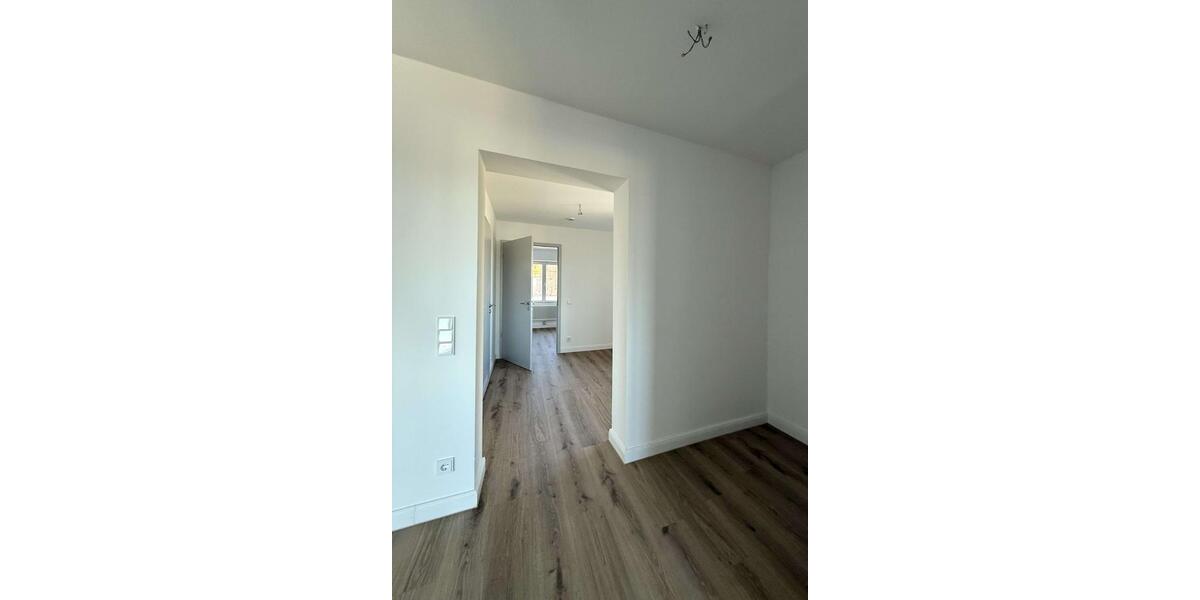 Etagenwohnung Frankfurt (Oder) Booßen - 3 Zimmer, 82 m&sup2;, 865&euro; | Angebot:25547996