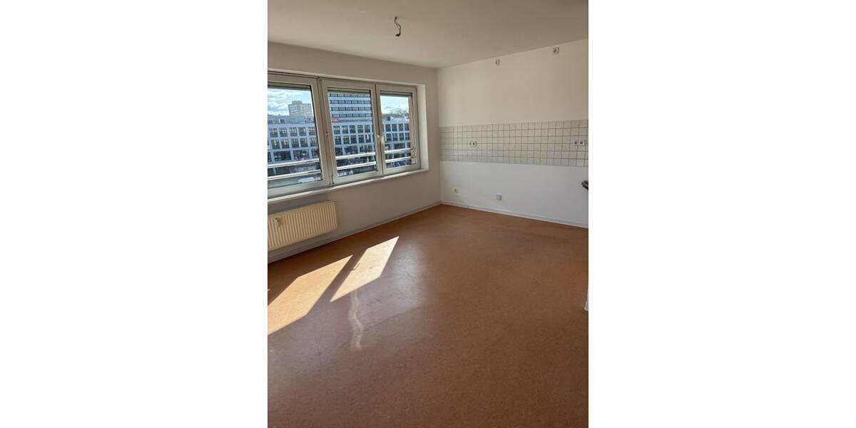 Etagenwohnung Frankfurt (Oder) - 2 Zimmer, 66 m&sup2;, 518&euro; | Angebot:22713985