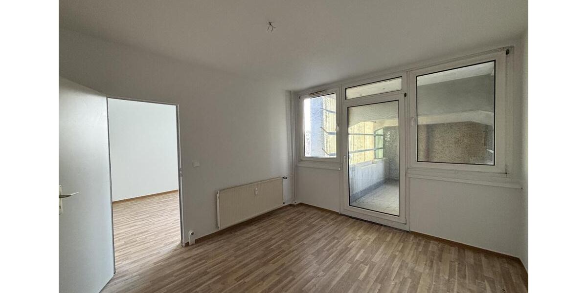 Etagenwohnung Frankfurt (Oder) - 3 Zimmer, 70 m&sup2;, 344&euro; | Angebot:25920199