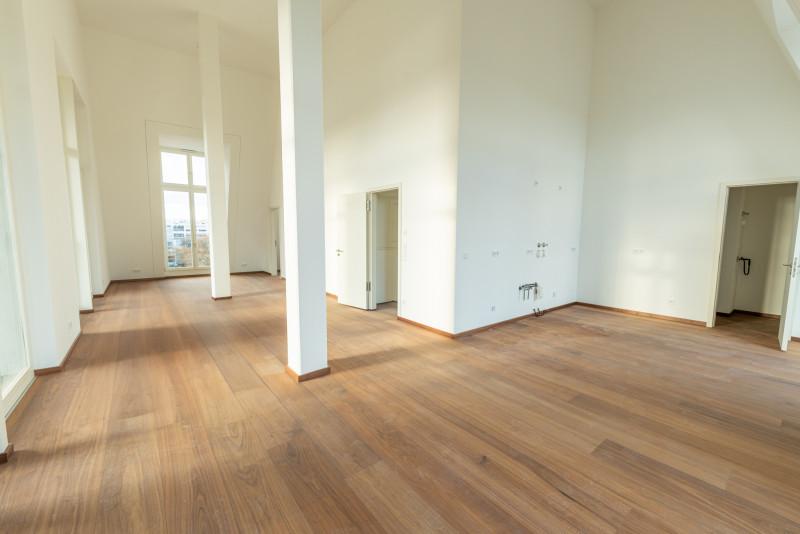 Etagenwohnung Frankfurt (Oder) - 2 Zimmer, 110 m&sup2;, 1.425&euro; | Angebot:24795054