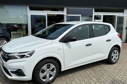 Dacia Sandero 2.545 km 14.589 &euro; Eisenhüttenstadt 15890