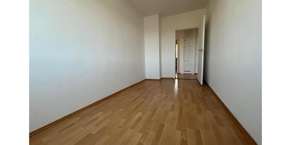 Etagenwohnung Frankfurt (Oder) Booßen - 4 Zimmer, 77 m&sup2;, 713&euro; | Angebot:25329396