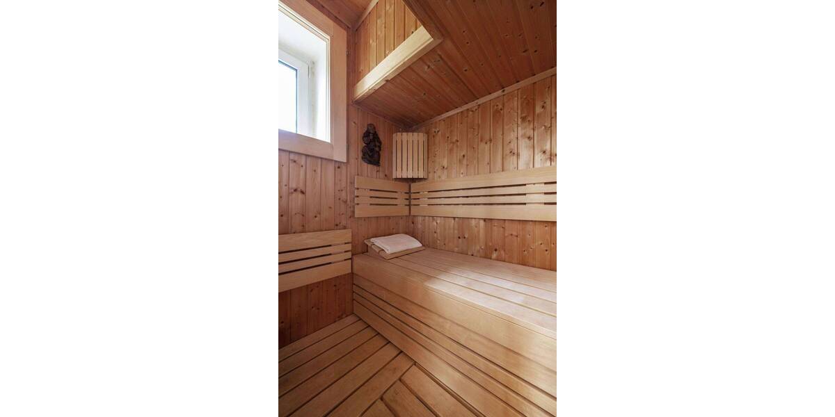 Einfamilienhaus Lindendorf-Dolgelin Dolgelin - 7 Zimmer, 160 m&sup2;, 975.000&euro; | Angebot:26870601