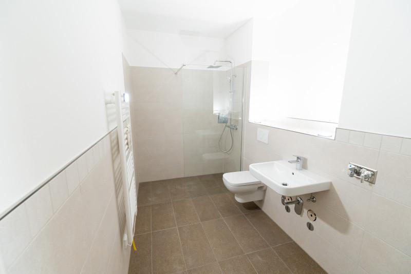 Etagenwohnung Frankfurt (Oder) - 2 Zimmer, 75 m&sup2;, 1.049&euro; | Angebot:24795057