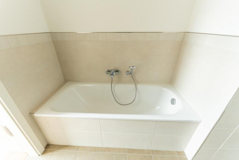 Etagenwohnung Frankfurt (Oder) - 2 Zimmer, 110 m&sup2;, 1.425&euro; | Angebot:24795054