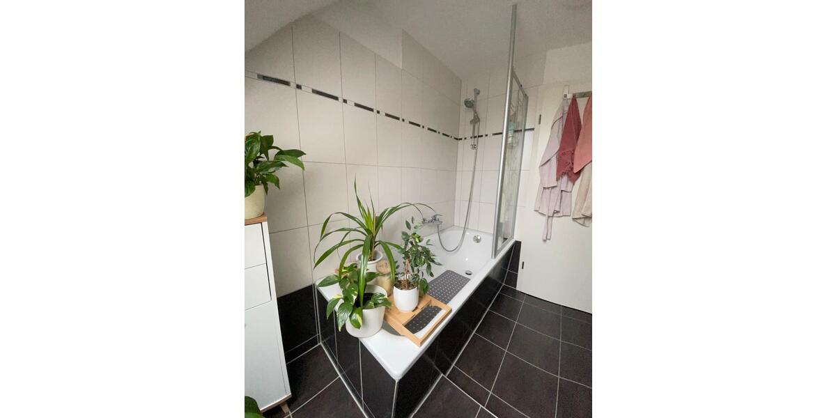 Dachgeschoßwohnung Frankfurt (Oder) - 3 Zimmer, 61 m&sup2;, 750&euro; | Angebot:25649663