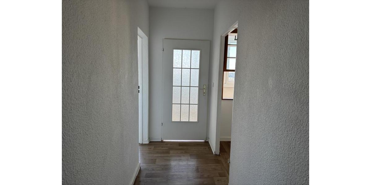 Etagenwohnung Frankfurt (Oder) - 3 Zimmer, 68 m&sup2;, 380&euro; | Angebot:25920197
