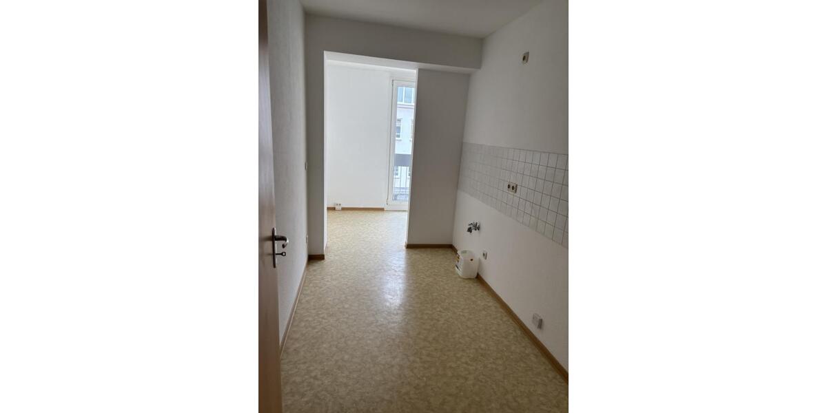 Etagenwohnung Frankfurt (Oder) - 2 Zimmer, 72 m&sup2;, 560&euro; | Angebot:22713986