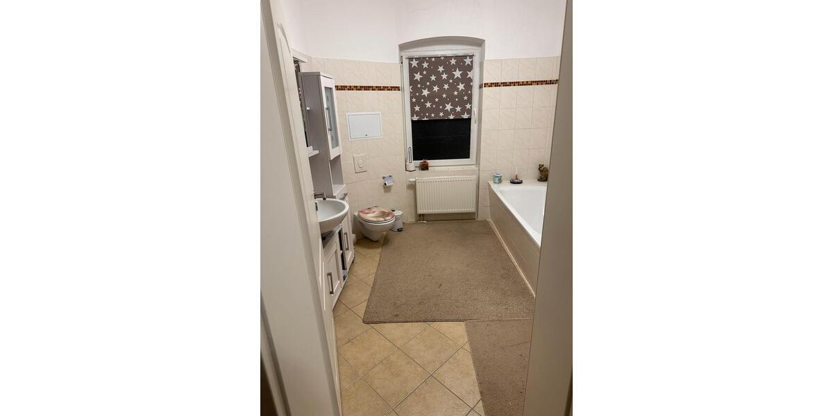 Etagenwohnung Frankfurt (Oder) Beresinchen - 2 Zimmer, 67 m&sup2;, 600&euro; | Angebot:25833409