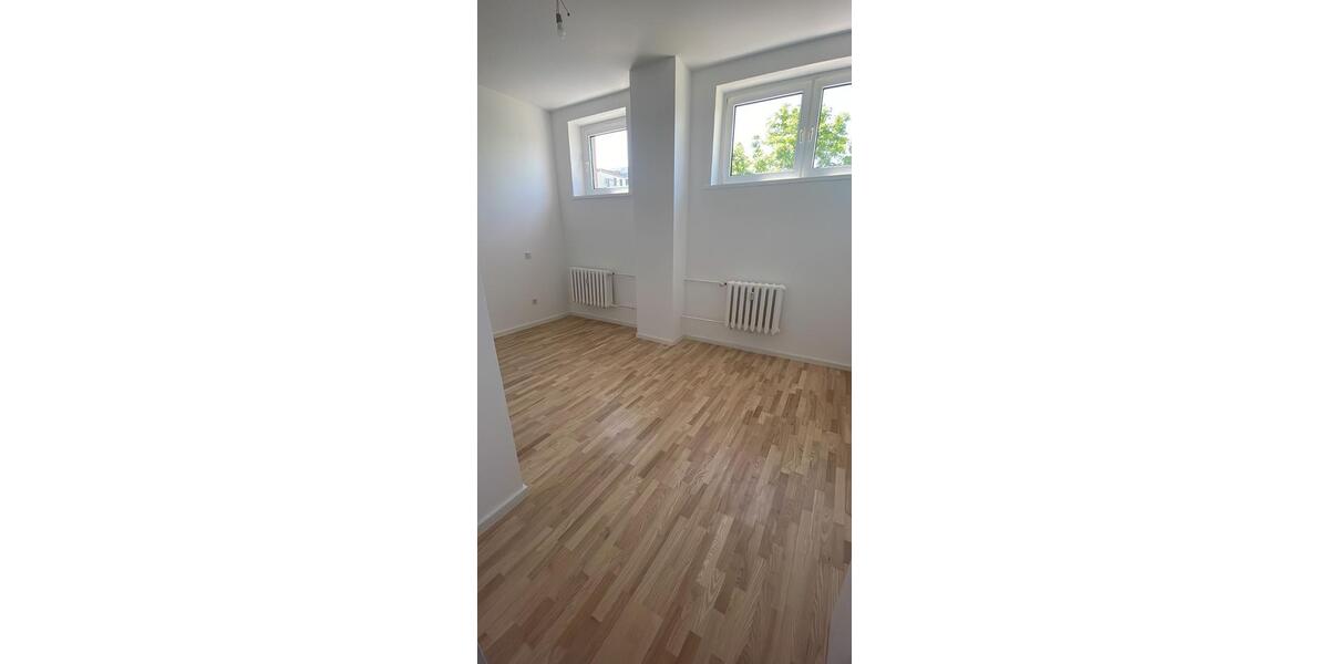 Etagenwohnung Frankfurt (Oder) - 2 Zimmer, 74 m&sup2;, 961&euro; | Angebot:24495485