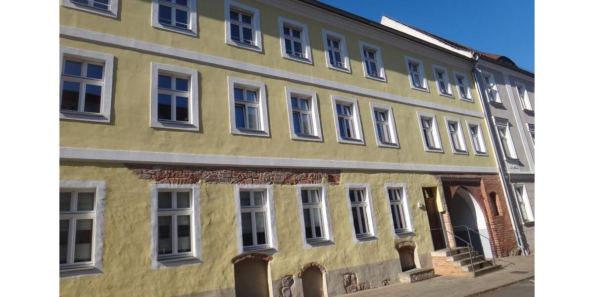 Etagenwohnung Frankfurt (Oder) - 3 Zimmer, 82 m&sup2;, 656&euro; | Angebot:22477396