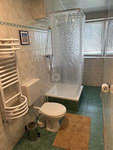 GROßES ANWESEN MIT 3 EINHEITEN - Mehrfamilienhaus, Wohnhaus Gusow-Platkow Platkow | Angebot:26129091