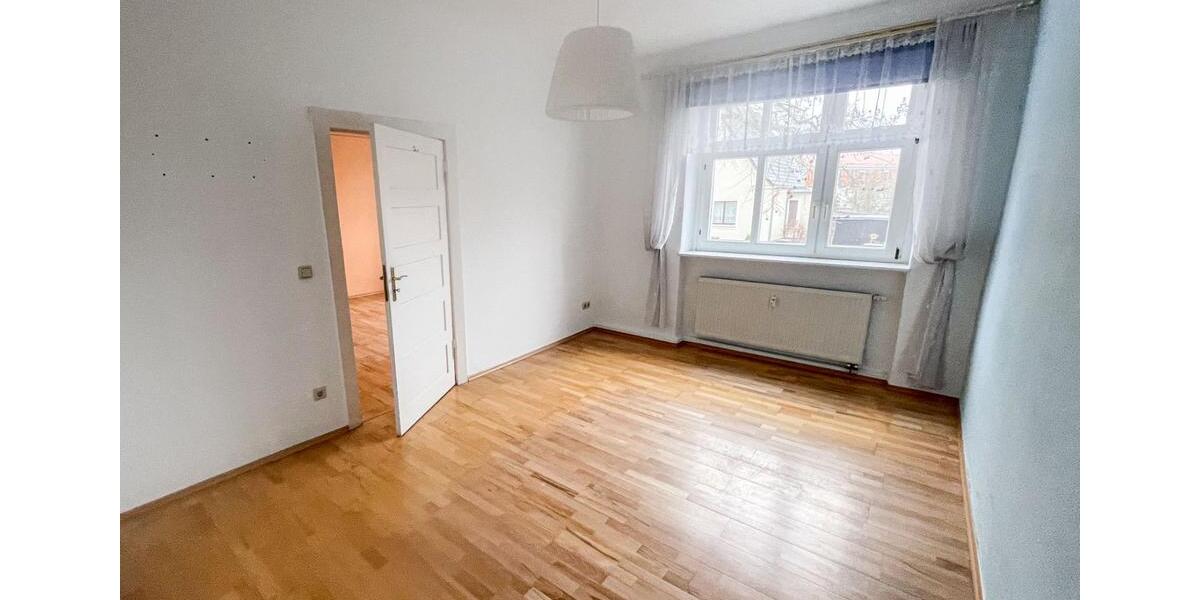 Hochparterre Frankfurt (Oder) - 4 Zimmer, 121 m&sup2;, 295.000&euro; | Angebot:25929448