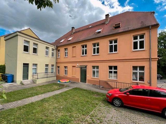 Etagenwohnung Frankfurt (Oder) - 3 Zimmer, 96 m&sup2;, 845&euro; | Angebot:25948480