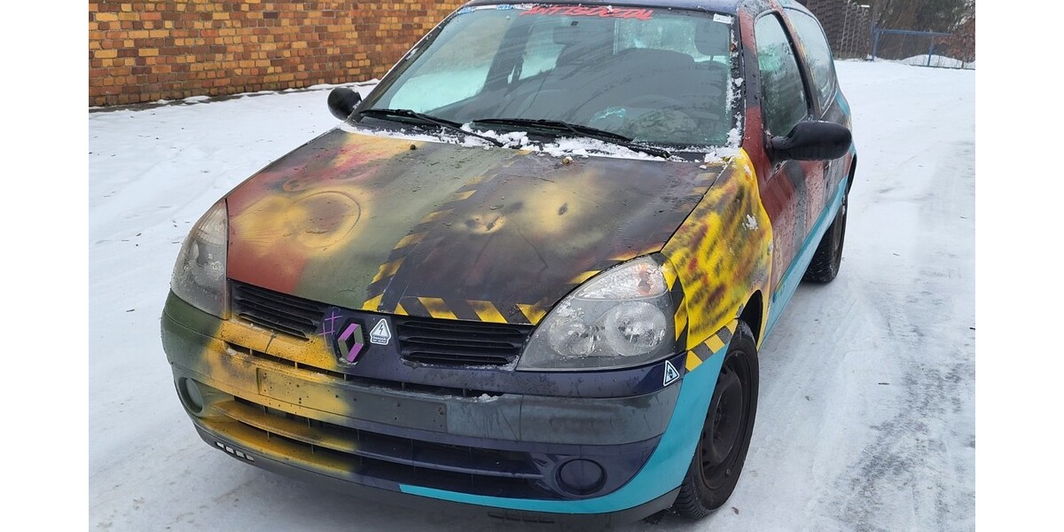 Renault Clio 260.654 km 1.250 &euro; Seelow 15306