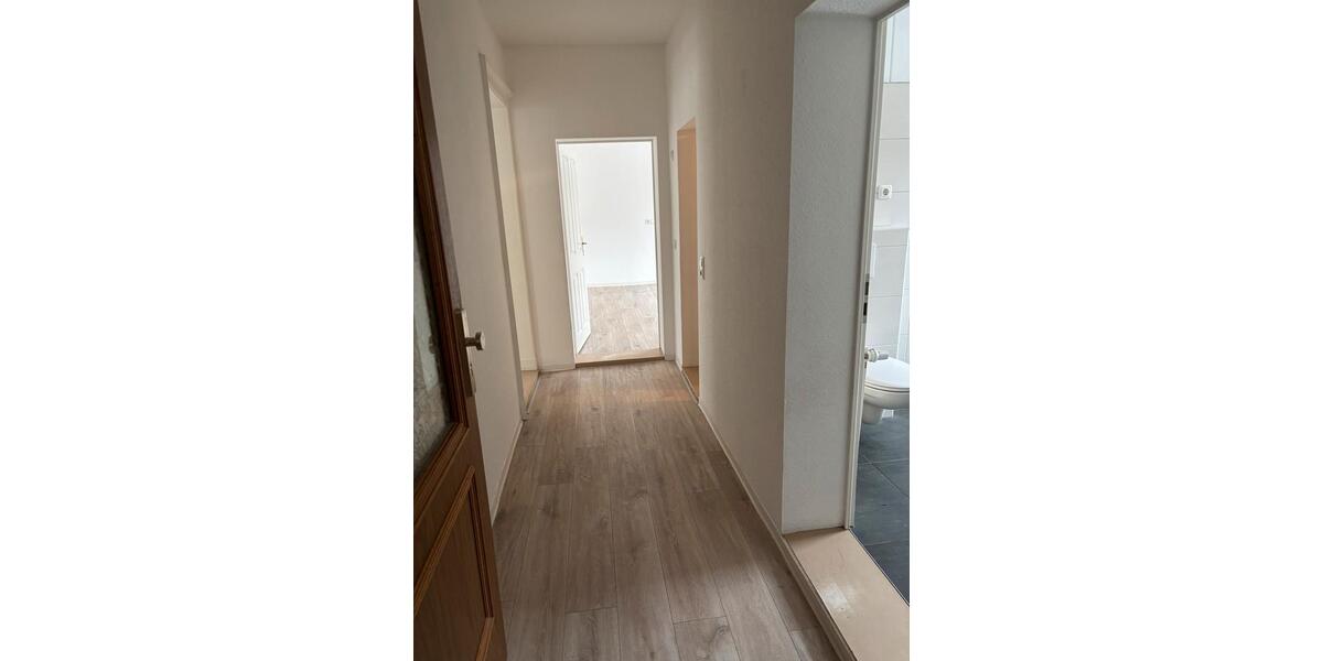 Erdgeschoßwohnung Neuzelle - 4 Zimmer, 100 m&sup2;, 800&euro; | Angebot:24611772