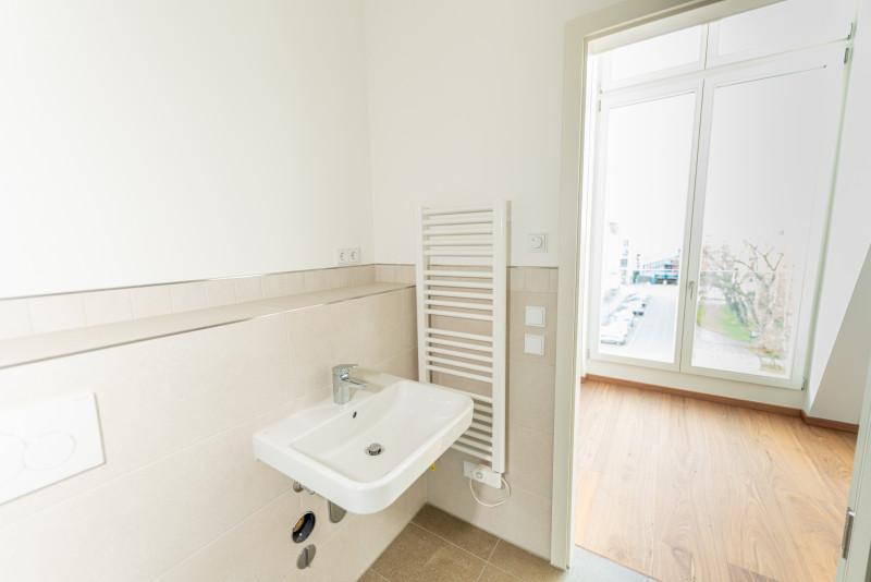 Etagenwohnung Frankfurt (Oder) - 2 Zimmer, 110 m&sup2;, 1.425&euro; | Angebot:24795054