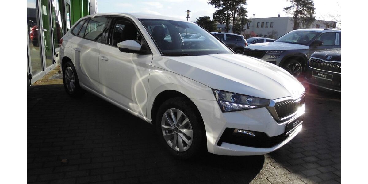 Skoda Scala 27.500 km 17.890 &euro; Eisenhüttenstadt 15890