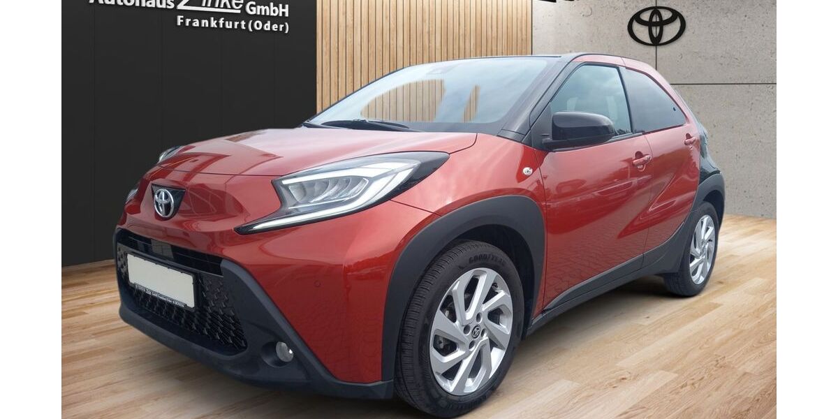 Toyota Aygo (X) 21.990 km 13.600 &euro; Frankfurt(Oder) 15236