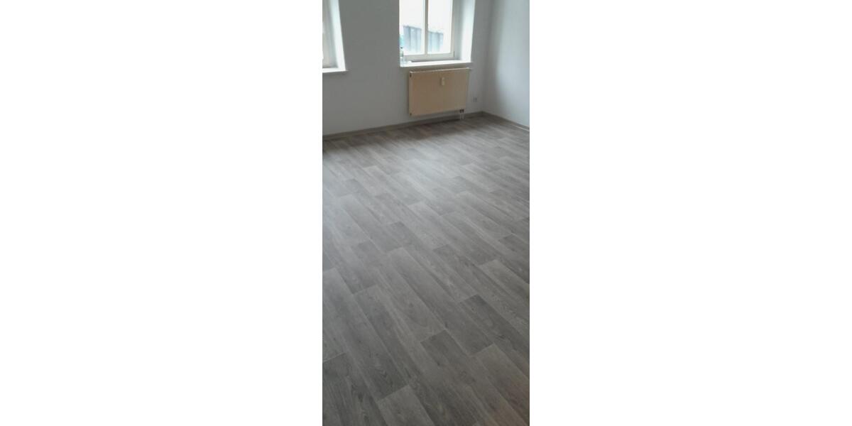 Etagenwohnung Frankfurt (Oder) - 4 Zimmer, 101 m&sup2;, 660&euro; | Angebot:25711133