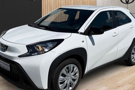 Toyota Aygo (X) 9.500 km 14.990 &euro; Frankfurt(Oder) 15236