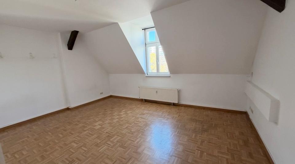 Dachgeschoßwohnung Jacobsdorf - 1 Zimmer, 71 m&sup2;, 450&euro; | Angebot:26166428