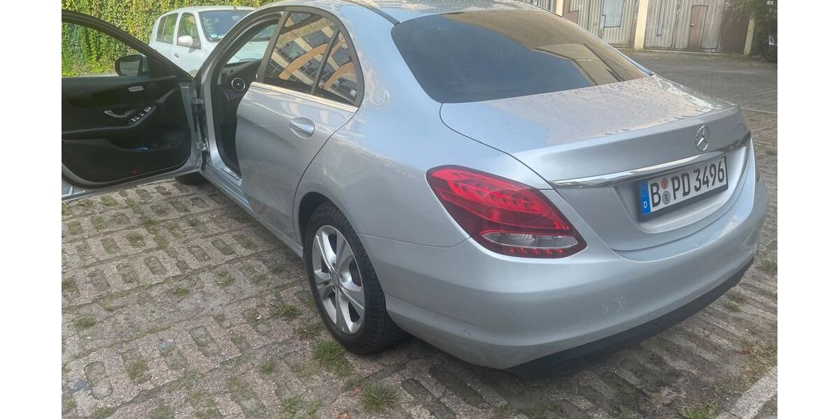 Mercedes-Benz C 160 187.000 km 12.000 &euro; Beeskow 15848