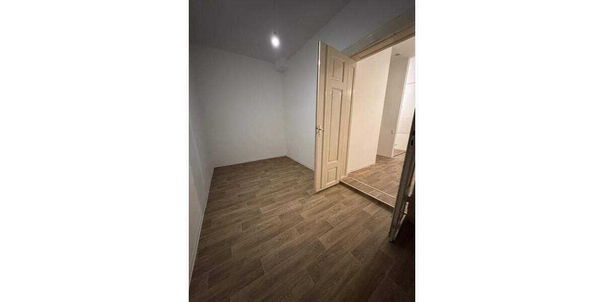 Etagenwohnung Frankfurt (Oder) - 2 Zimmer, 67 m&sup2;, 785&euro; | Angebot:23431424