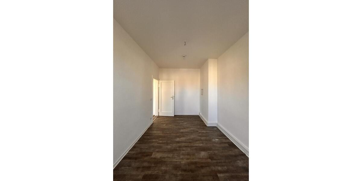 Etagenwohnung Eisenhüttenstadt - 3 Zimmer, 72 m&sup2;, 471&euro; | Angebot:24441285