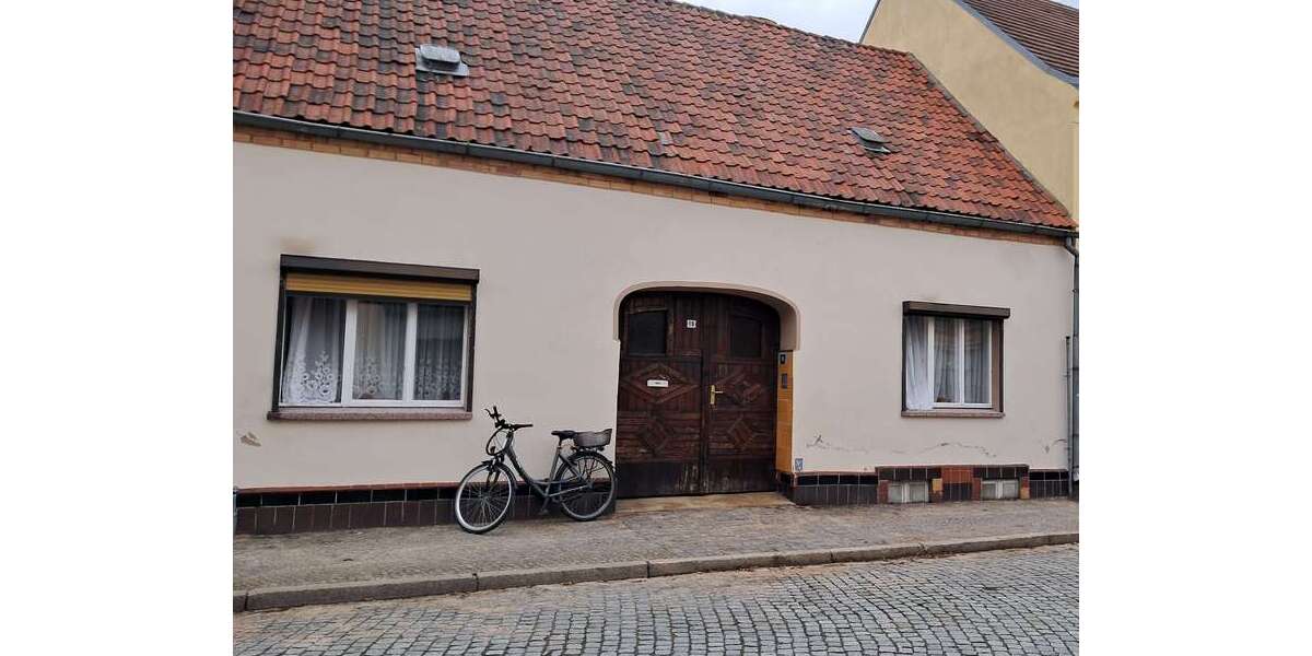 Einfamilienhaus Eisenhüttenstadt - 4 Zimmer, 85 m&sup2;, 65.000&euro; | Angebot:27308911
