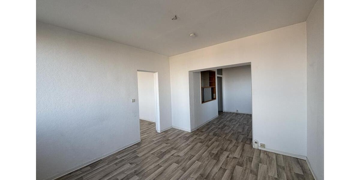 Etagenwohnung Frankfurt (Oder) - 2 Zimmer, 53 m&sup2;, 292&euro; | Angebot:25920198