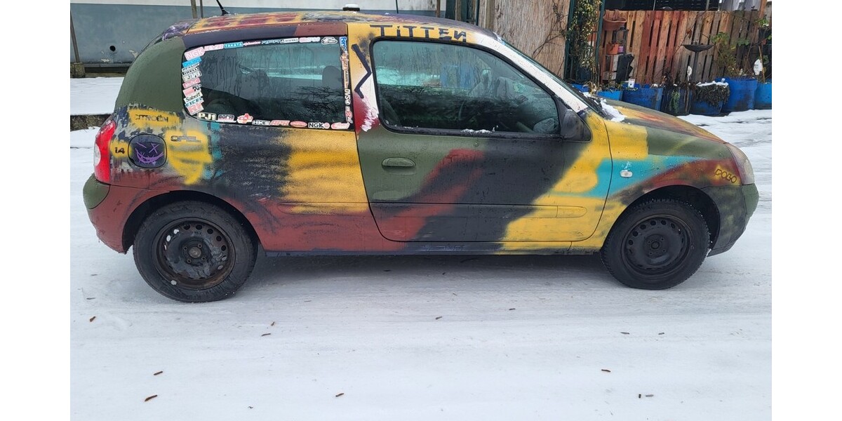 Renault Clio 260.654 km 1.250 &euro; Seelow 15306