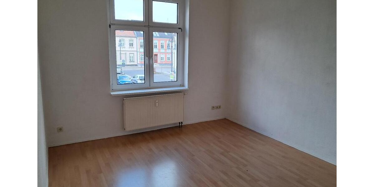 Etagenwohnung Eisenhüttenstadt - 3 Zimmer, 75 m&sup2;, 525&euro; | Angebot:23721570