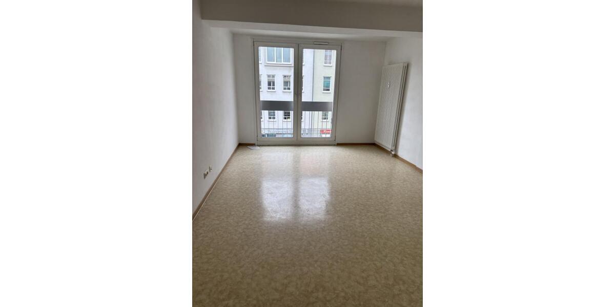 Etagenwohnung Frankfurt (Oder) - 2 Zimmer, 72 m&sup2;, 560&euro; | Angebot:22713986