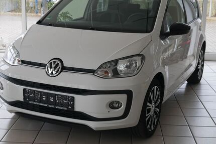 VW up! 73.792 km 10.600 &euro; Müllrose 15299