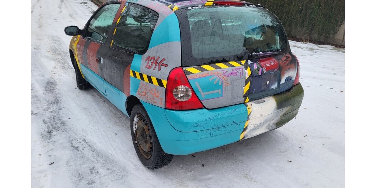 Renault Clio 260.654 km 1.250 &euro; Seelow 15306