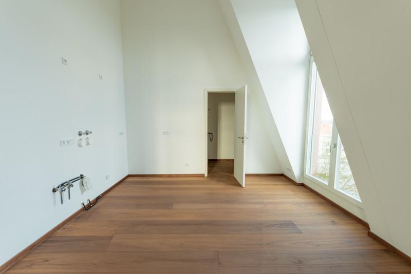 Etagenwohnung Frankfurt (Oder) - 2 Zimmer, 110 m&sup2;, 1.425&euro; | Angebot:24795054