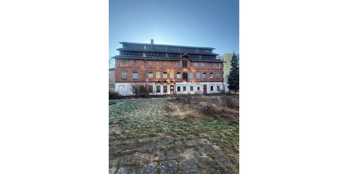 Einfamilienhaus Frankfurt (Oder) Beresinchen - 30 Zimmer, 1.770 m&sup2;, 380.000&euro; | Angebot:25970110