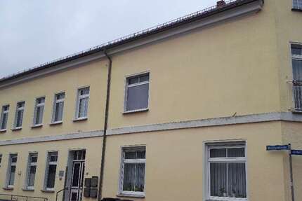 Wohnung Eisenhüttenstadt - 6 Zimmer, 144 m&sup2;, 80.000&euro; | Angebot:13773347