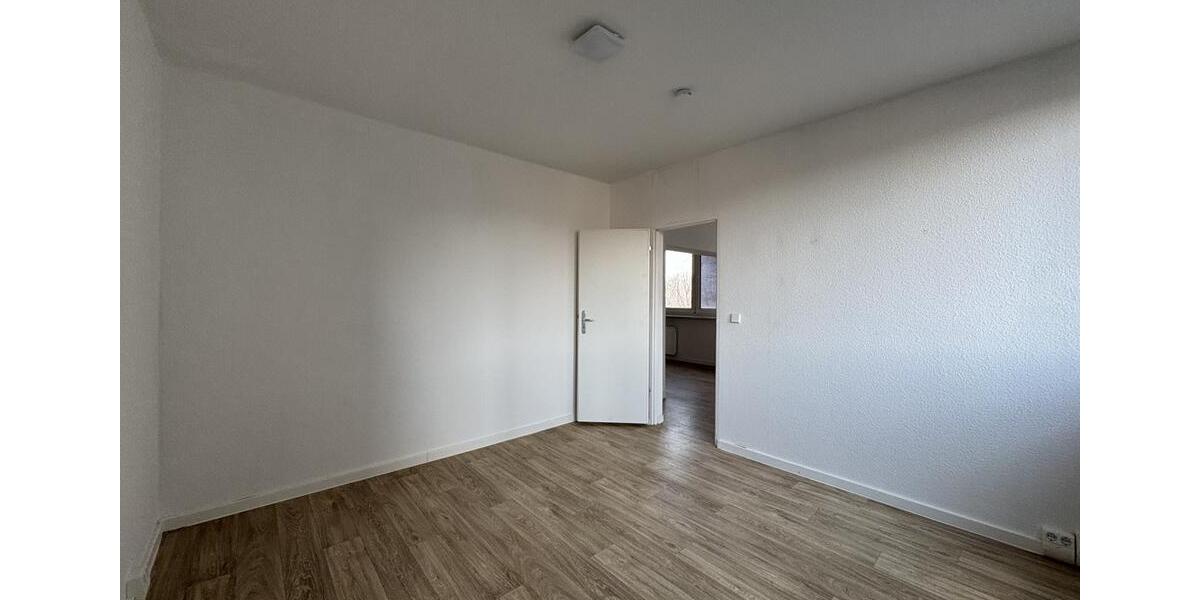 Etagenwohnung Frankfurt (Oder) - 2 Zimmer, 53 m&sup2;, 292&euro; | Angebot:25921387