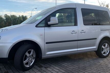 VW Caddy 150.000 km 4.900 &euro; Eisenhüttenstadt 15890
