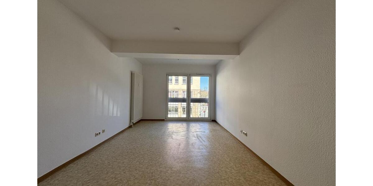 Etagenwohnung Frankfurt (Oder) - 2 Zimmer, 71 m&sup2;, 558&euro; | Angebot:25962670
