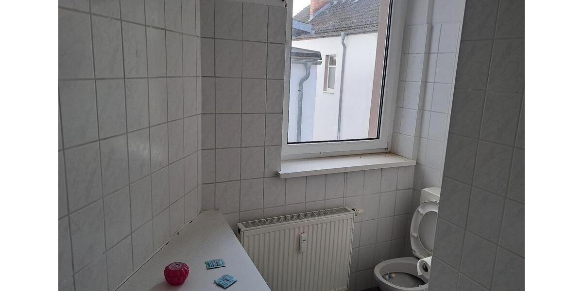 Etagenwohnung Eisenhüttenstadt - 3 Zimmer, 75 m&sup2;, 525&euro; | Angebot:23721570